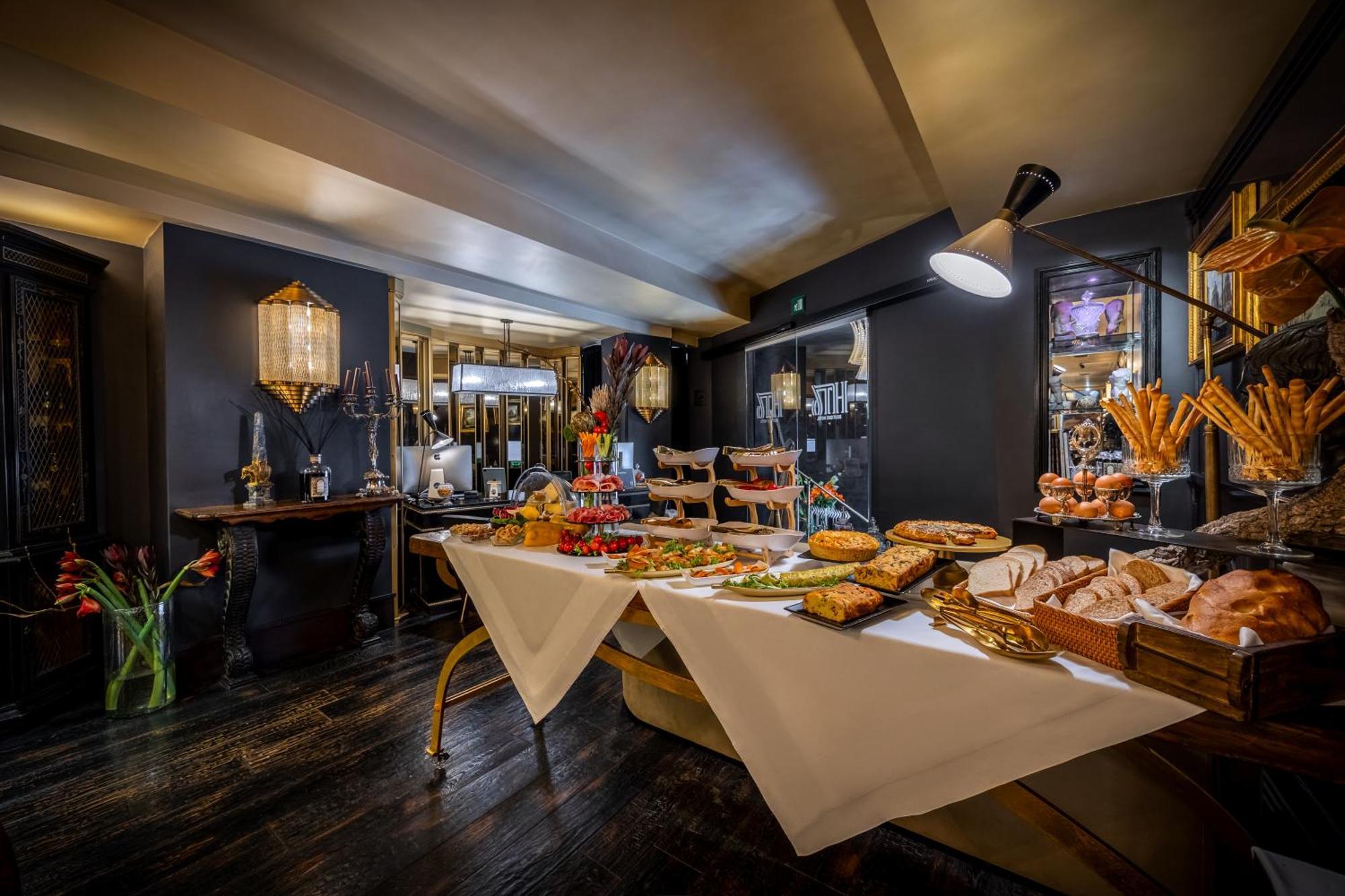 Ht6 Hotel Roma Bagian luar foto